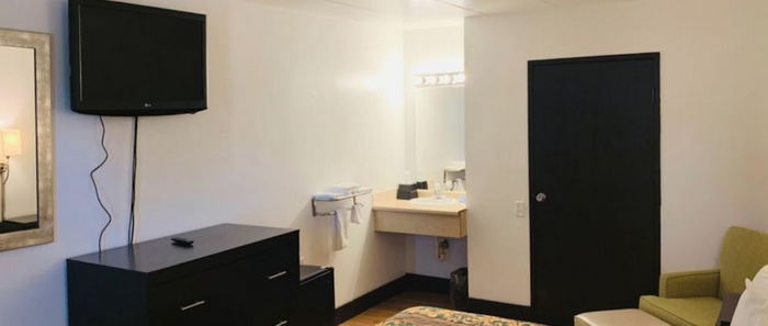 Economy Inn by OYO Holland (Blue Mill Inn) - From Website (newer photo)